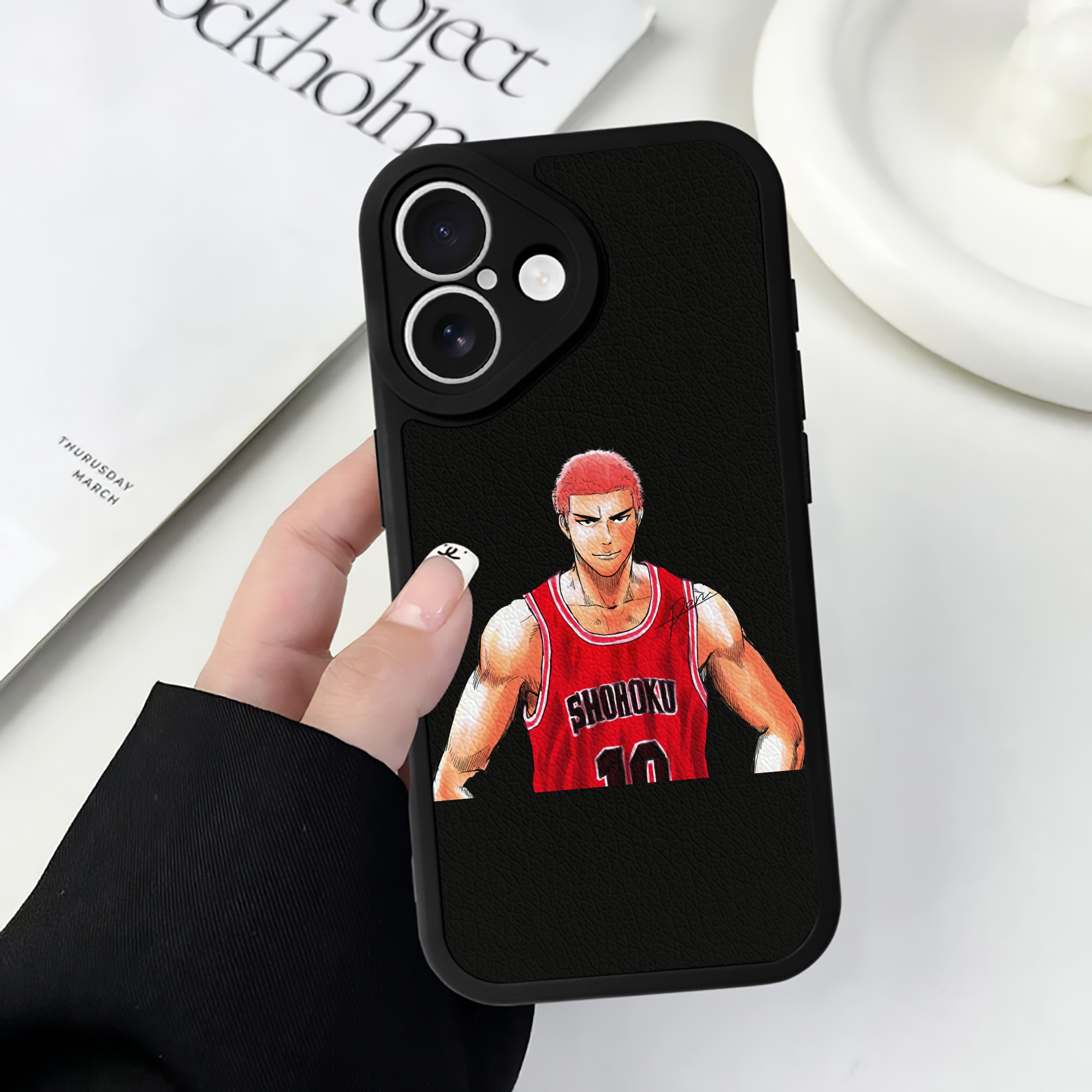 （画像用） SLAM DUNK／スラムダンク 【iPhone 16シリーズ対応】シリコンスマホケース（レザー調） 材質：シリコン